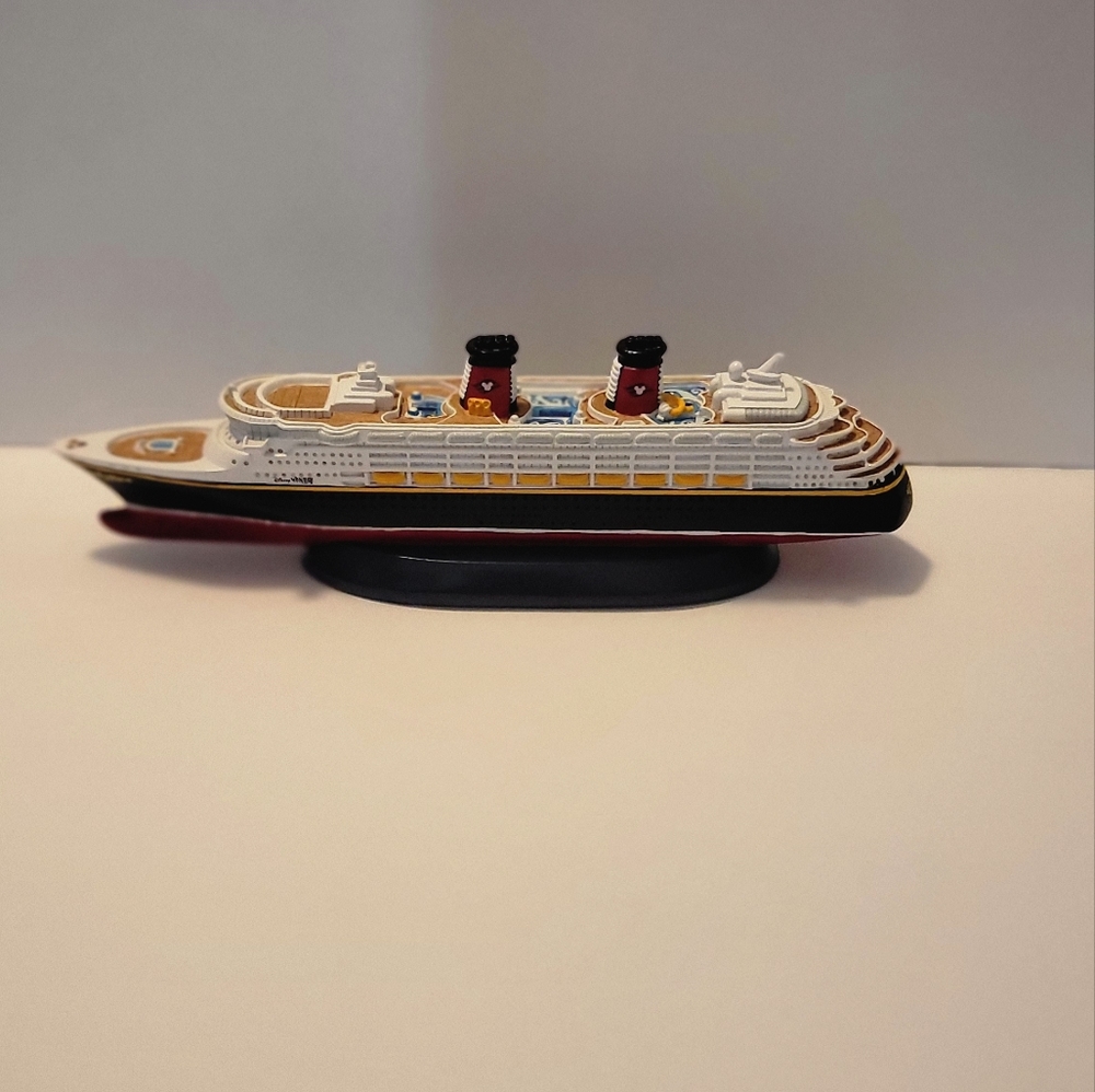 Disney Wonder Cruise Ship